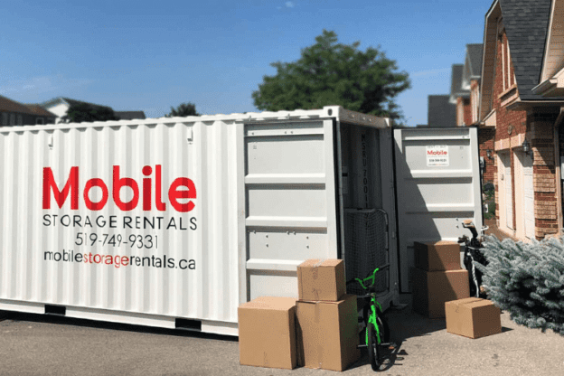 How to pack a storage container