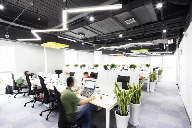 S5 Downsizing Office Tips: Why You Need Onsite Storage For Your Business